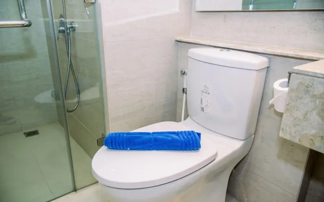 Fancy And Nice Studio At Gold Coast Apartment