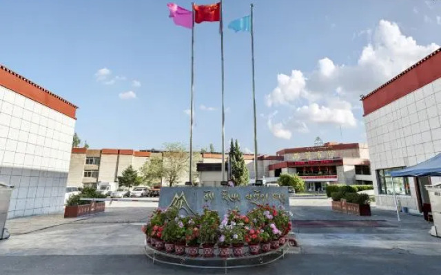 Tibet Hotel