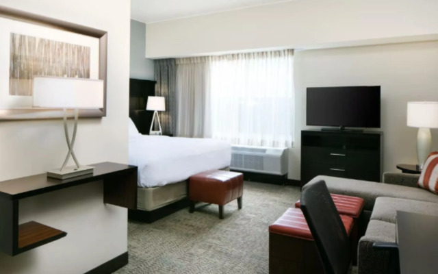 Staybridge Suites Des Moines Downtown by IHG
