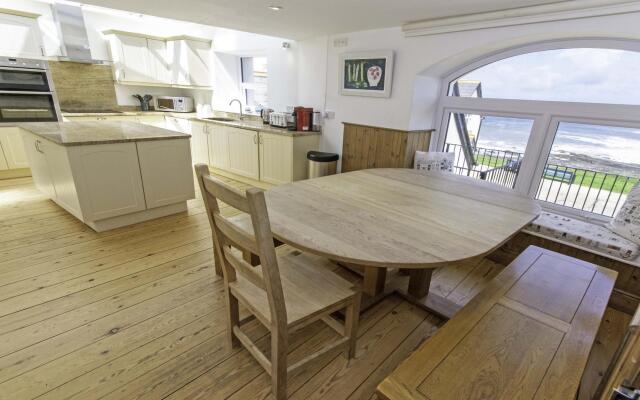 Stables & Breeze | 6 Bedrooms / Sleeps 13 | Sea Views
