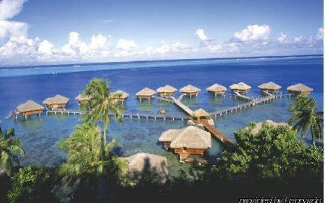 Royal Huahine Resort