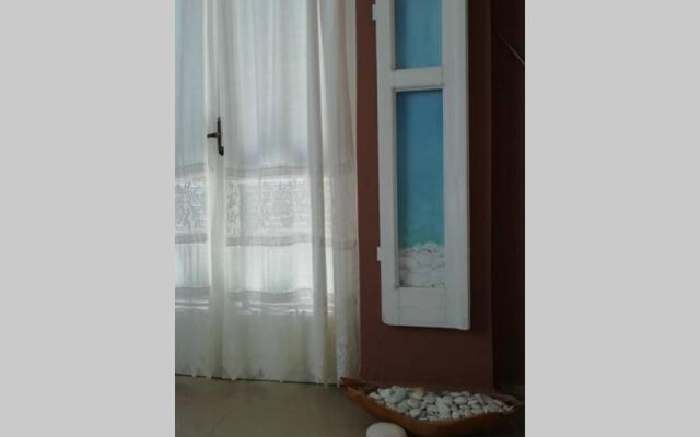 Marys Art and Cultural House 100meters from the beach