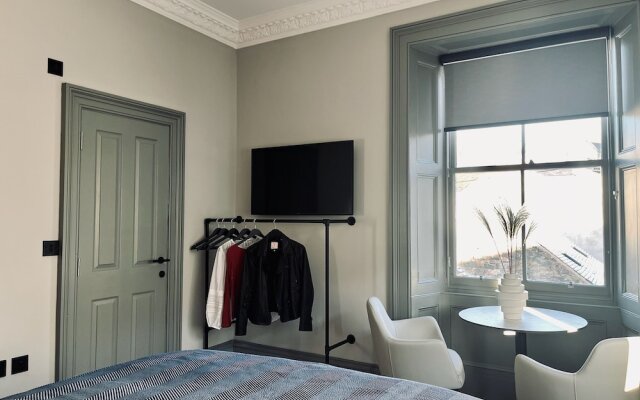 Room in the Borders - 1 Sime Place