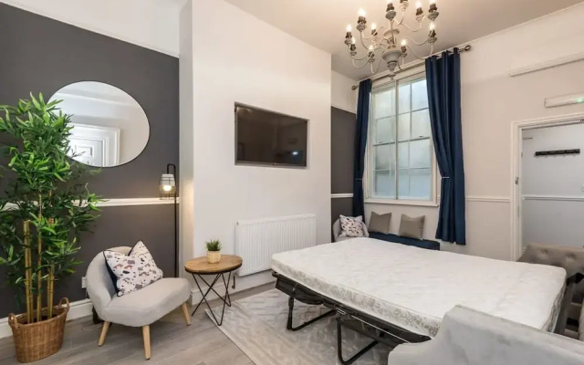 Host Apartments Seel Street Quarters