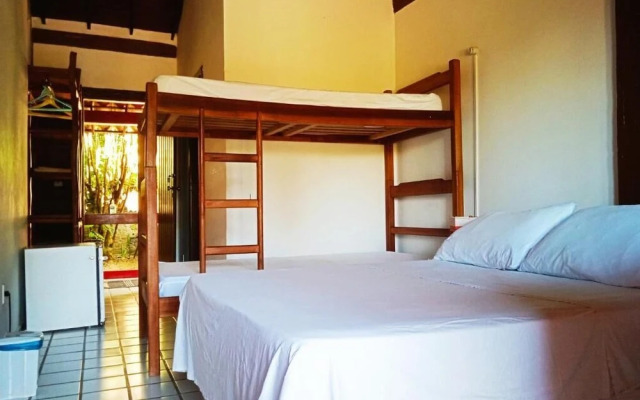 Novos Baianos Hostel e Suites