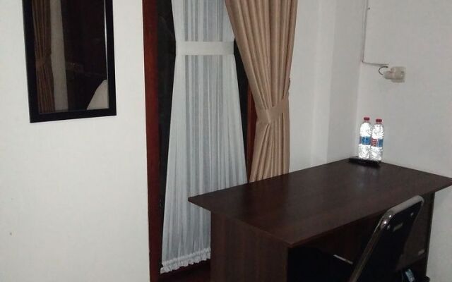 Rumah Sarwestri B&B