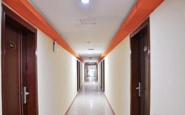 8 Inns Dongguan Qiaotou Branch