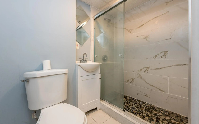 Boardwalk Hotel Charlee & Beach House Rentals