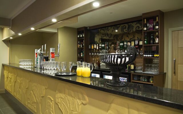 Best Western Plus White Horse Hotel