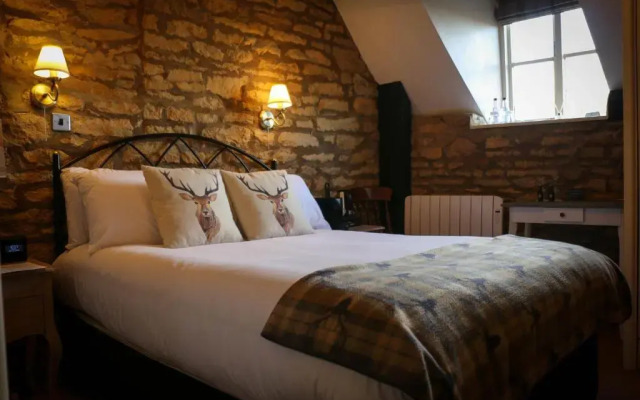 Horse & Groom - Upper Oddington