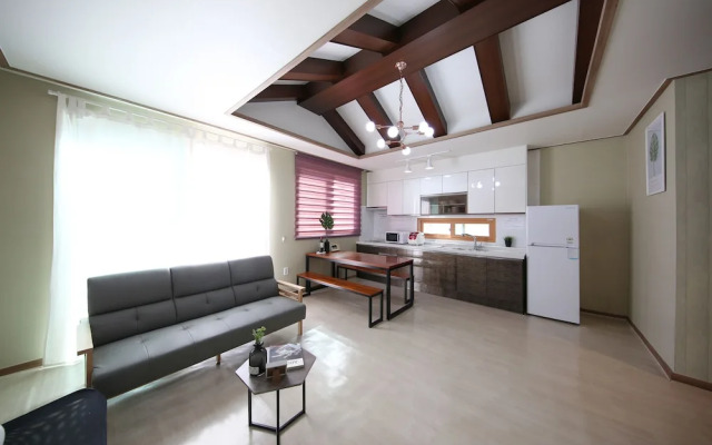 Mori House