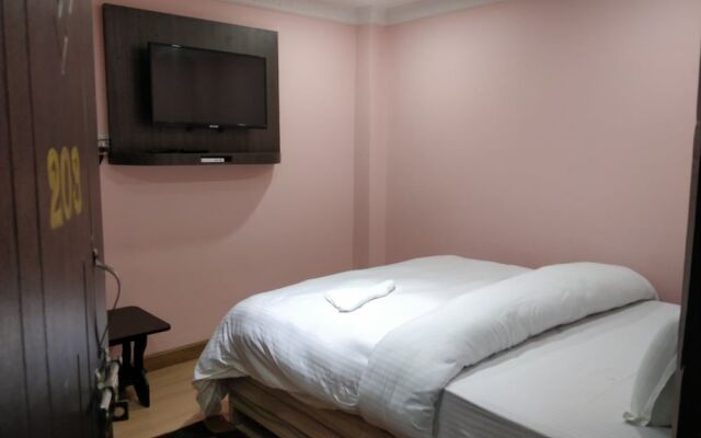 Hotel Samrajya