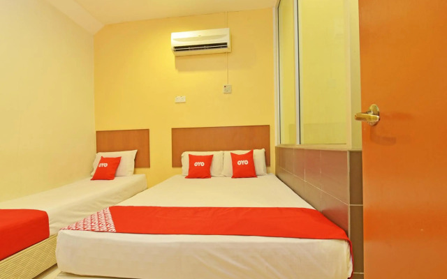 OYO 582 Hotel Walk Inn
