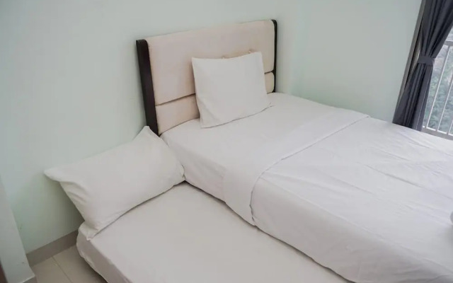 Simply Good Studio Apartment at Springwood Residence