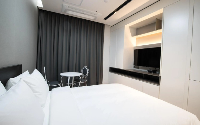 Sunrise Hotel