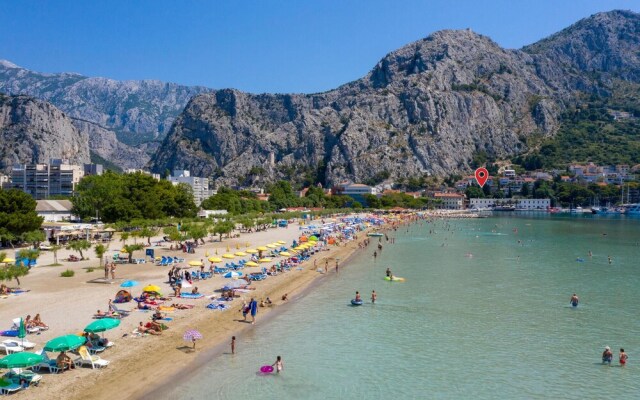 Amazing Apartment in Omis With 3 Bedrooms and Wifi