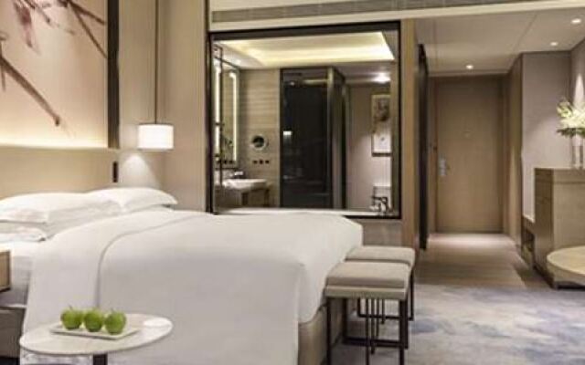 Doubletree By Hilton Shenzhen Longhua