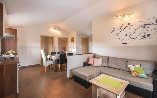 Awesome Home in Vodnjan With Wifi and 2 Bedrooms