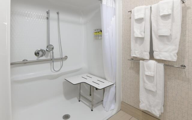 Holiday Inn Express Hotel & Suites Camden, an IHG Hotel