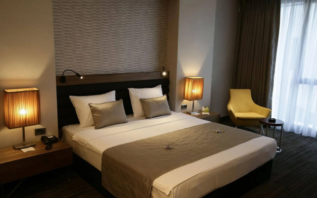 RYS Hotel & Restaurant