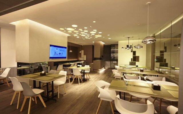 Ibis Hotel Yangzhou Wenchangge