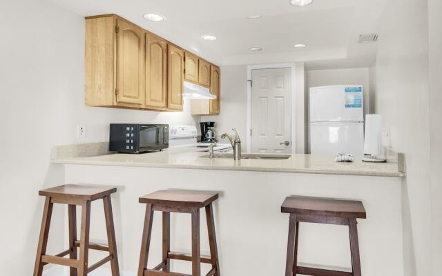 Regency Towers 405 West