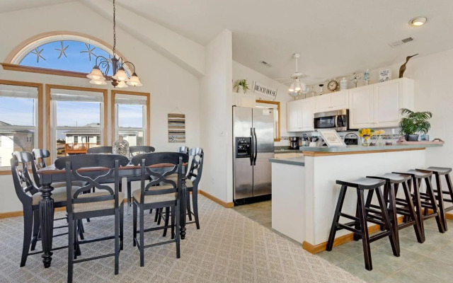 6195 - A Bit of Heaven