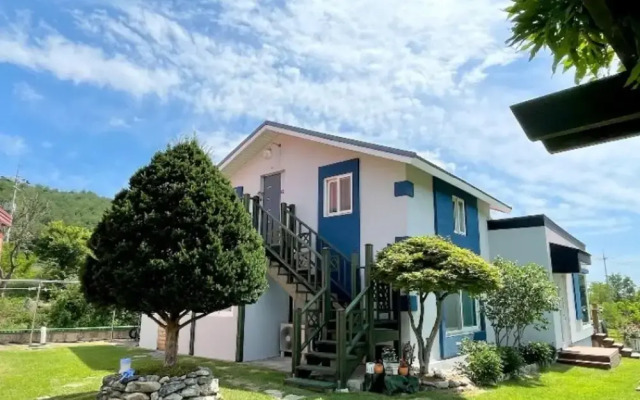 Yangyang Badaae Geolinbeol Pension