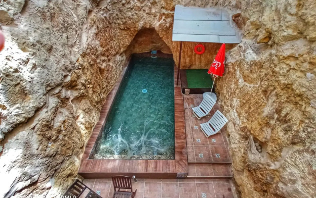 Town House with Private Pool in Village Centre