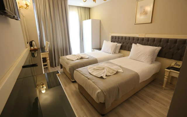 Albatros Premier Hotel 