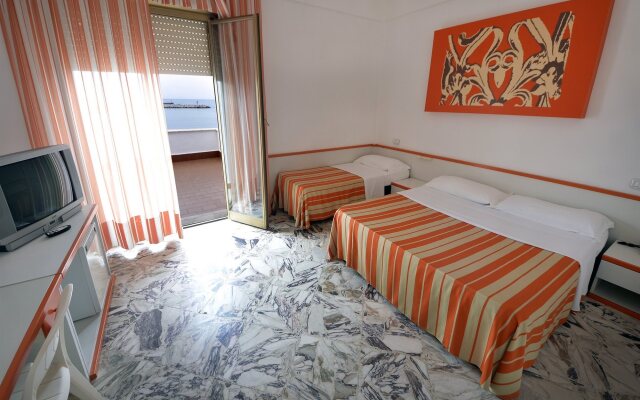 Palm Beach Hotel