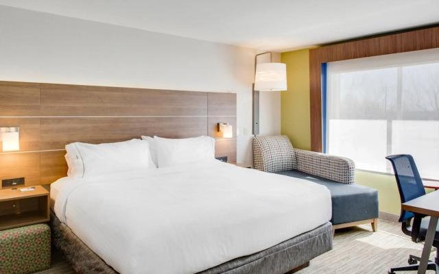 Holiday Inn Express & Suites Vinita by IHG