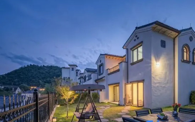 Anji Weiman·Golf Holiday Villa (Happy Storm Water Park Branch) – Outside – Huzhou