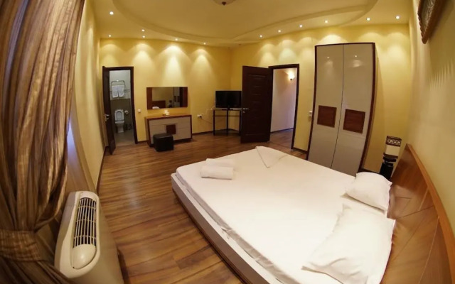 Valensia Hotel And Resort