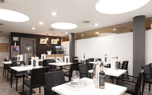 Terrassa Confort Hotel