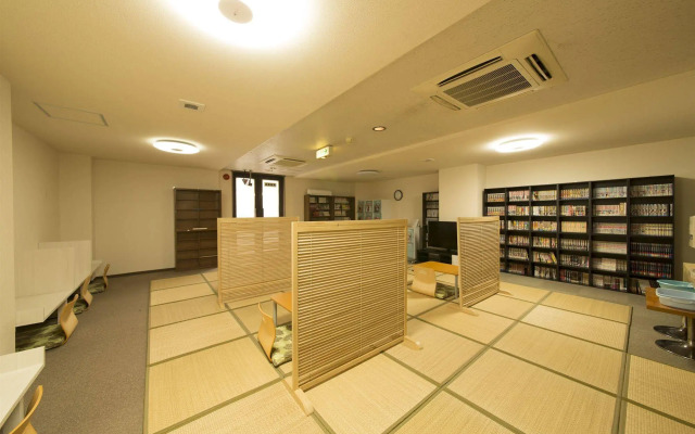 Capsule Hotel The Inn