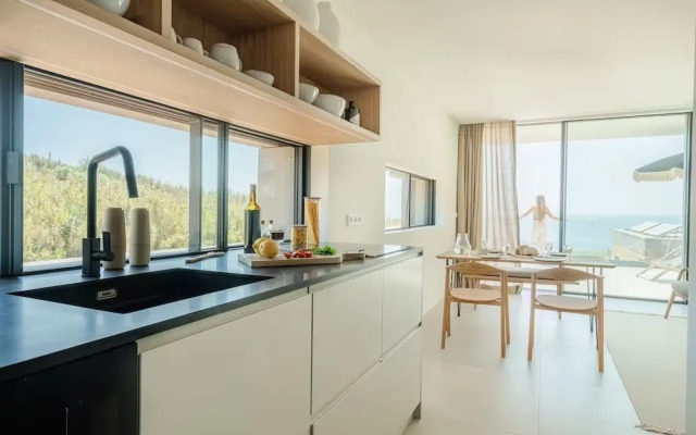 oceanHUTS Adults Only