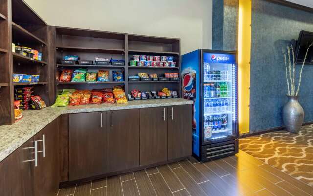 Comfort Inn & Suites Oklahoma City West - I-40