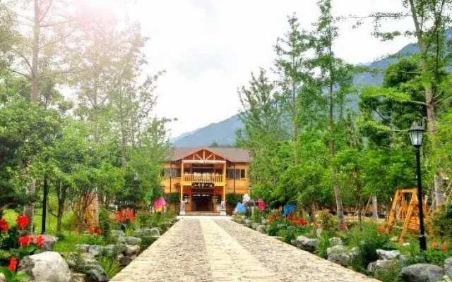 Jixi Jiangnan No.1 Village Muwu Inn
