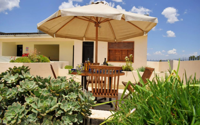 Peaks Hotel Limited