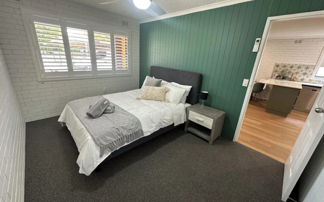 Central Cullen Apartments