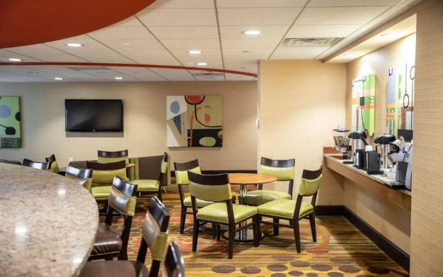Radisson Plaza Hotel at Kalamazoo Center