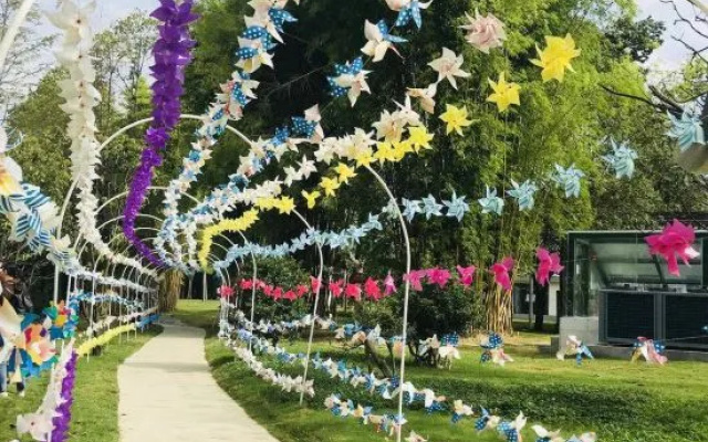 Yinghu Hotel