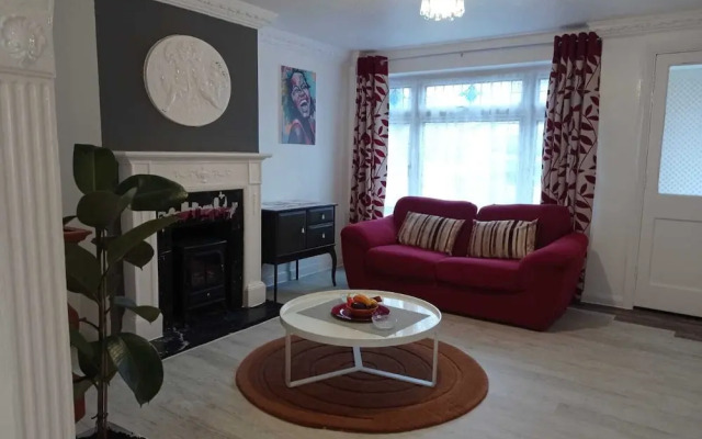 Shepherds Spacious House 4-beds