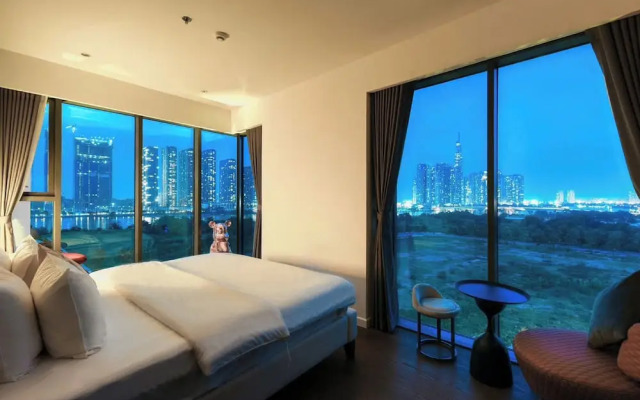 The Crest Residence Luxury by Metropole