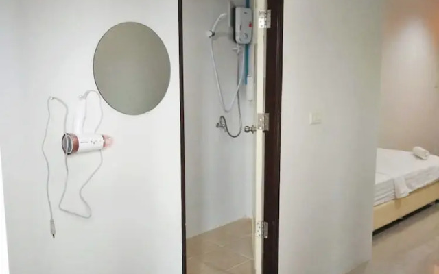 The Rooftop Residence Hostel