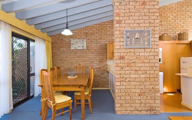 Bay Parklands, 4/2 Gowrie Avenue