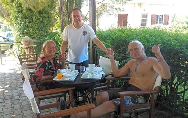 Avaton Hotel