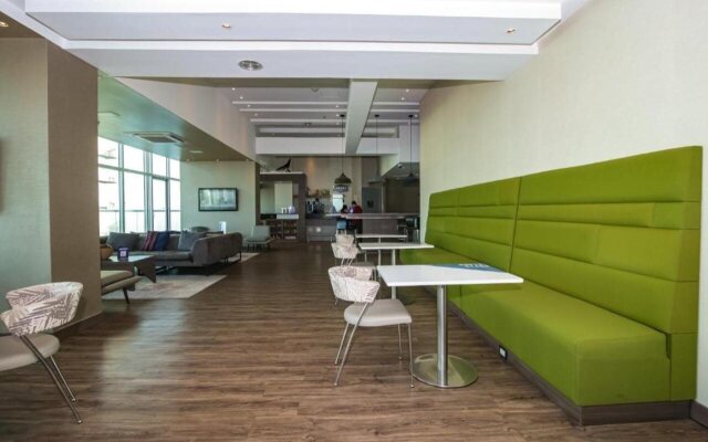 Hampton By Hilton Cartagena