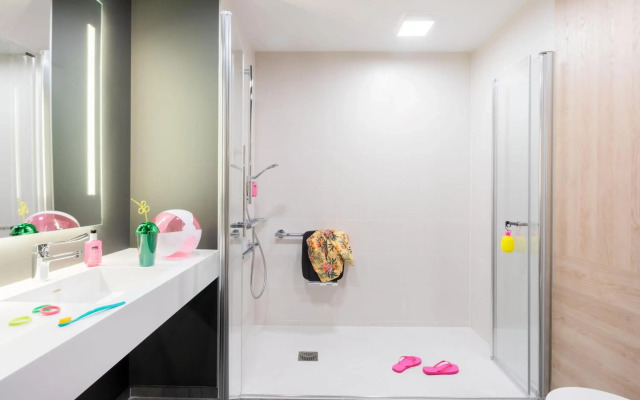 Moxy Paris Val D’Europe